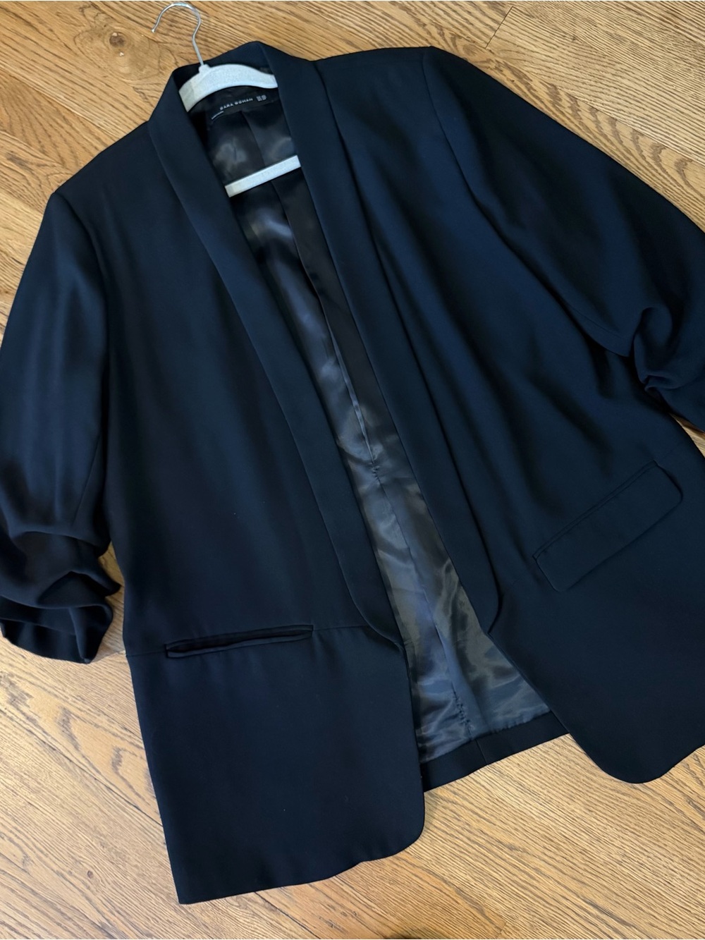 Zara Black Shawl-Collar Blazer with Scrunch Sleeves